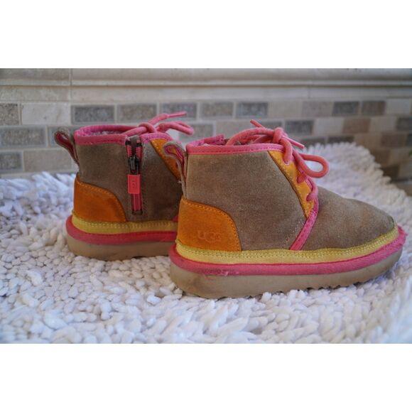 UGG Neumel II Suede Taupe Pink Chukka Boots Little Girl’s Size 11 - Picture 8 of 8
